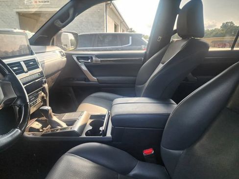 Used 2022 Lexus GX 460 Premium w/ Premium Plus Package AWD/4WD image 9