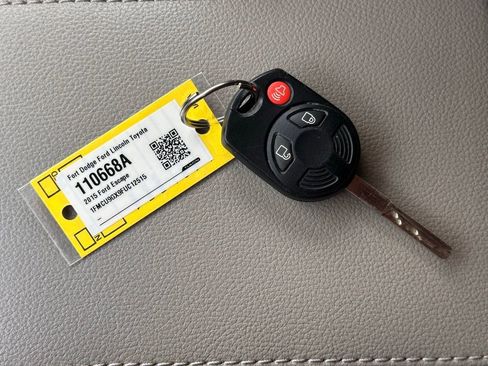 Used 2015 Ford Escape SE image 33