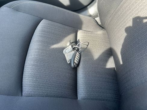 Used 2024 Nissan Altima 2.5 SV image 21