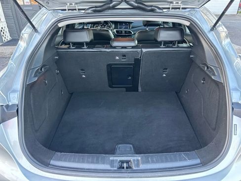 Used 2017 INFINITI QX30 AWD image 10