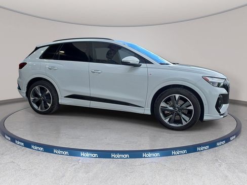 Used 2024 Audi Q4 e-tron Premium Plus w/ Premium Plus AWD/4WD image 5