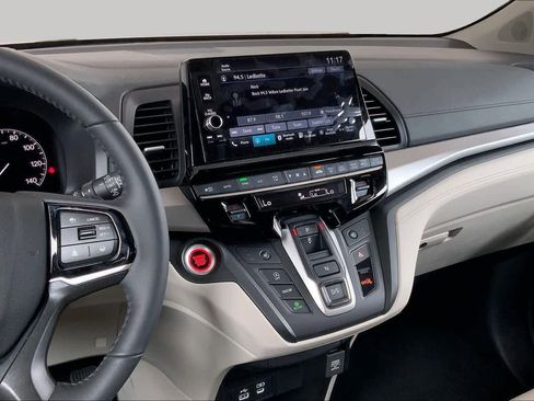 Used 2026 Honda Odyssey EX-L image 13
