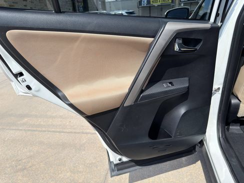 Used 2014 Toyota RAV4 XLE FWD image 25