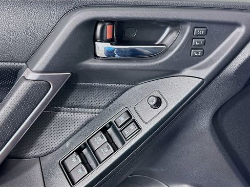Used 2018 Subaru Forester 2.5i Touring image 17