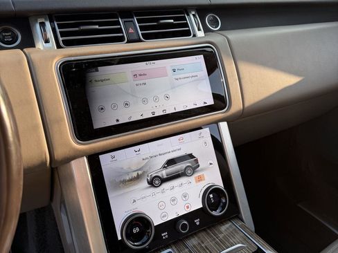 Used 2019 Land Rover Range Rover HSE image 15