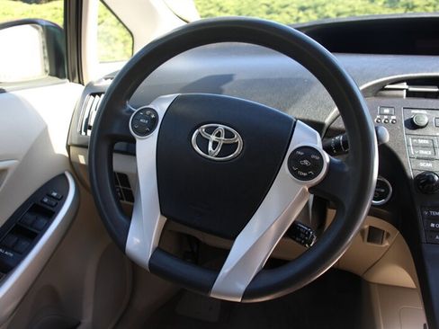 Used 2010 Toyota Prius FWD image 16