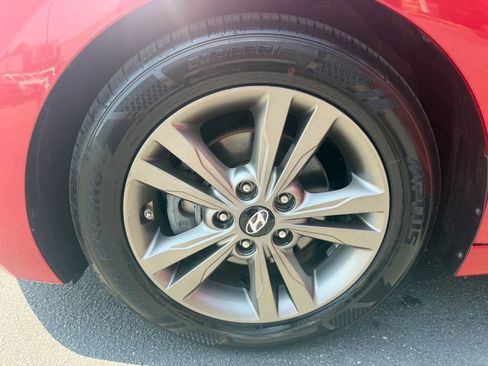 Used 2017 Hyundai Elantra SE w/ SE A/T Tech Package 03 FWD image 25