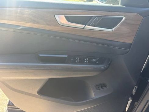 Used 2024 Volkswagen Atlas SE AWD/4WD image 19