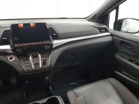 Certified 2024 Honda Odyssey Sport image 16