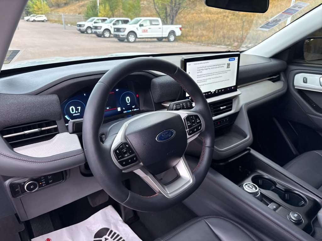 Used 2025 Ford Explorer Active w/ Active Comfort Package AWD/4WD image 14