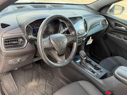 Used 2024 Chevrolet Equinox RS FWD image 15