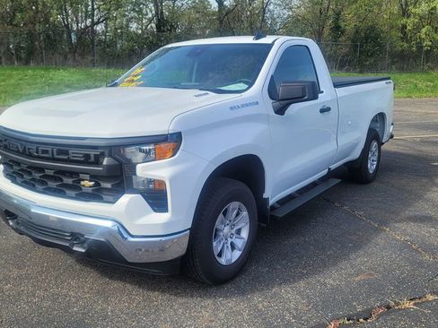 Used 2025 Chevrolet Silverado 1500 W/T w/ WT Value Package image 5