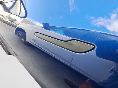 Used 2023 Tesla Model Y Long Range image 8