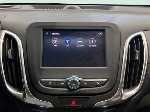 Used 2020 Chevrolet Equinox LT image 24