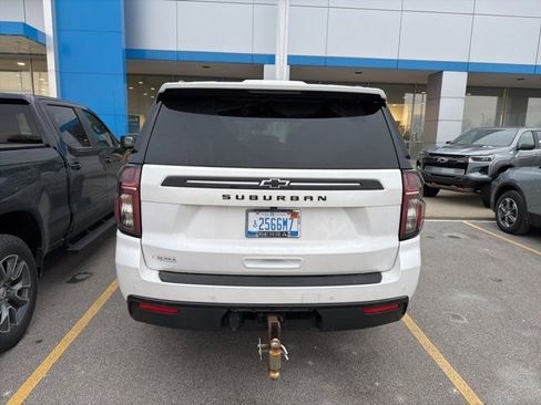 Used 2024 Chevrolet Suburban Z71 w/ Luxury Package image 5