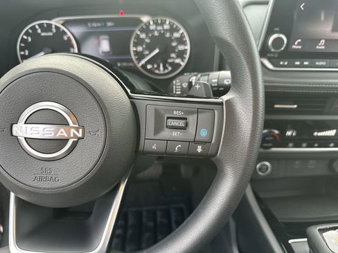 Certified 2023 Nissan Rogue SV image 24