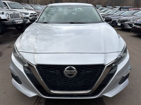 Used 2022 Nissan Altima 2.5 S image 2