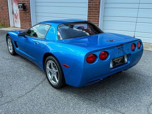 Used 1999 Chevrolet Corvette Coupe w/ Lighting Pkg RWD image 17