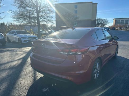Used 2018 Hyundai Elantra Value Edition FWD image 8
