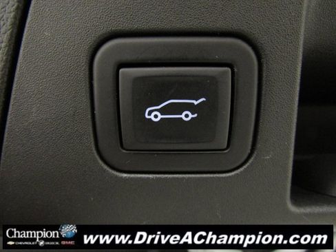 Used 2022 Buick Envision Essence w/ Sport Touring Package image 14
