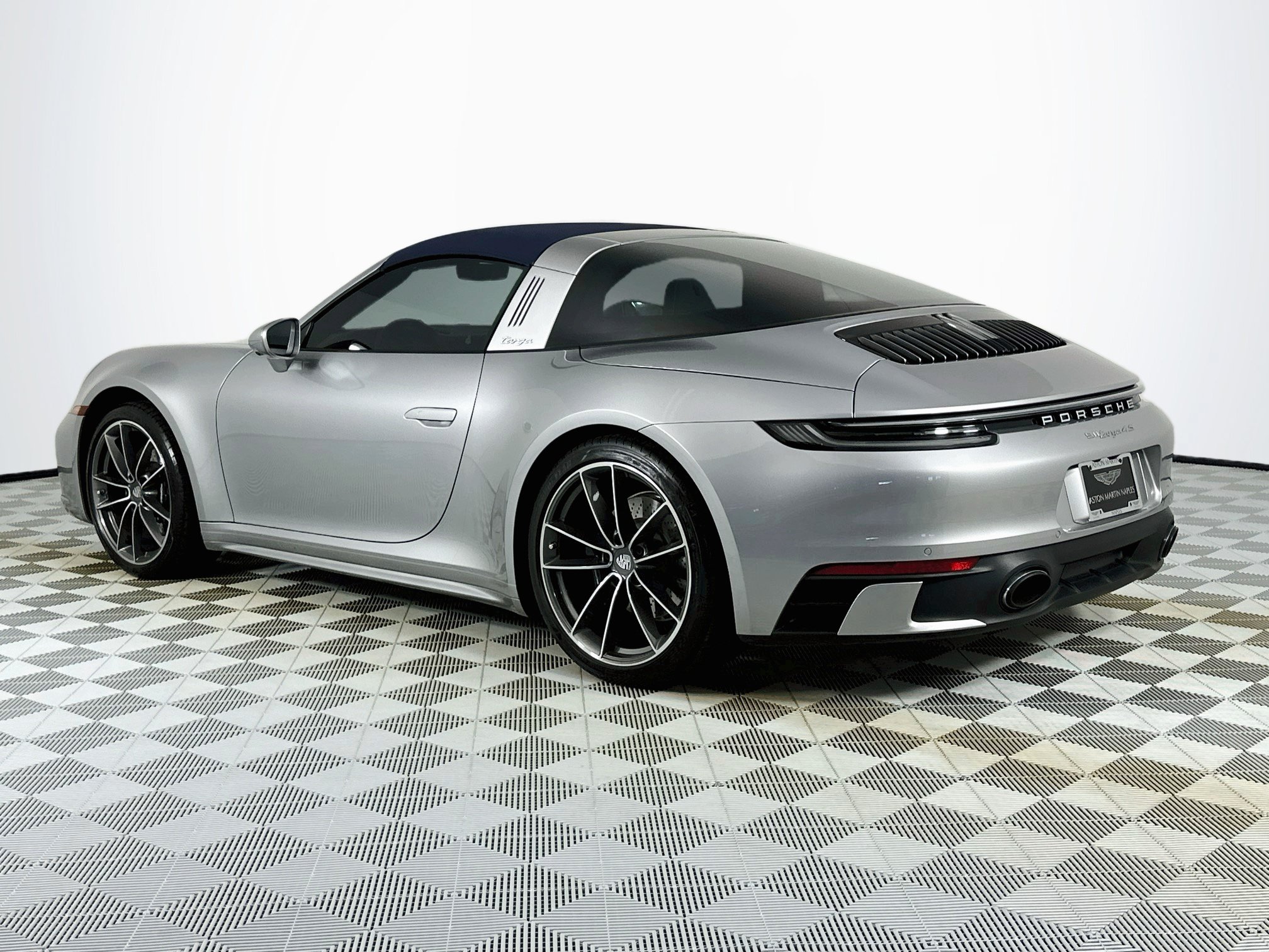 Used 2024 Porsche 911 Targa 4S AWD/4WD image 34