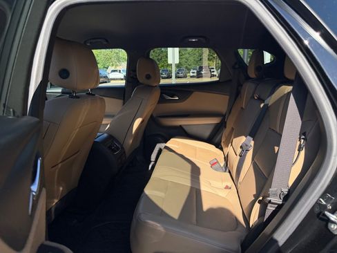 Used 2019 Chevrolet Blazer Premier w/ Driver Confidence II Package AWD/4WD image 34