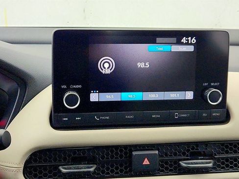 Used 2023 Honda HR-V LX image 18