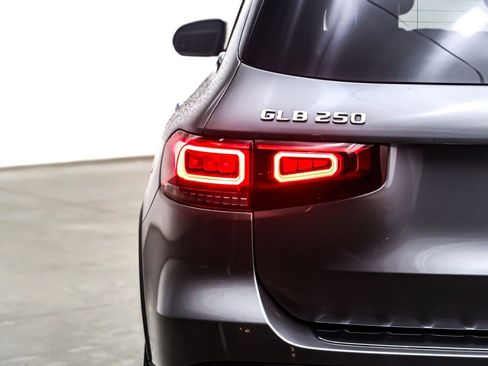 Used 2023 Mercedes-Benz GLB 250 GLB 250 SUV image 15