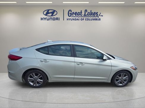 Used 2017 Hyundai Elantra Value Edition w/ Cargo Package FWD image 6
