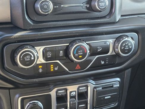 Used 2020 Jeep Wrangler Unlimited Sport S image 22