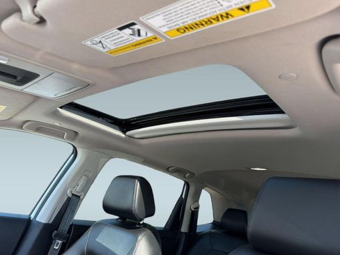 Used 2025 Honda CR-V EX-L image 22