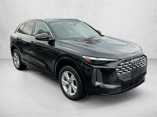 Used 2025 Audi Q5 Premium w/ Convenience Package video 3