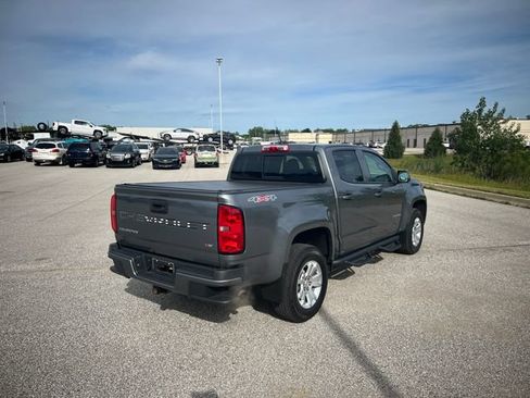 Used 2022 Chevrolet Colorado LT w/ LT Convenience Package AWD/4WD image 5