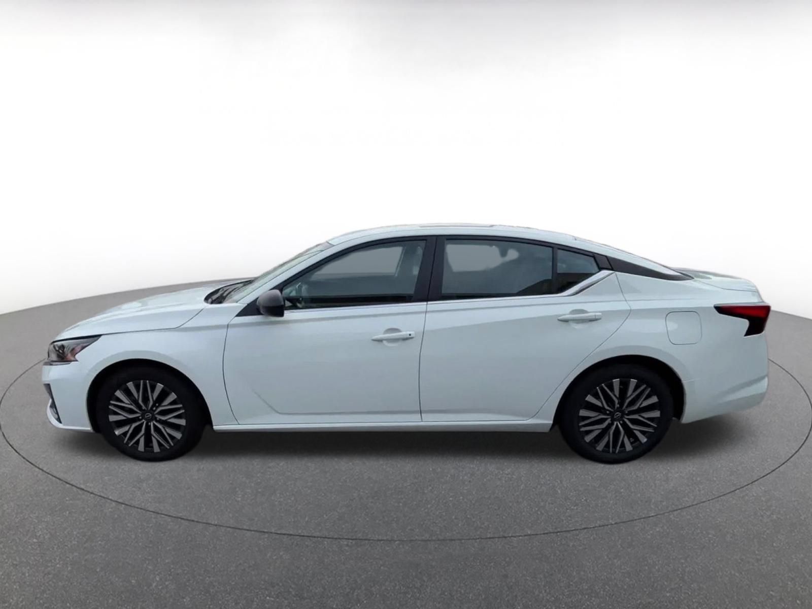 Used 2026 Nissan Altima 2.5 SV FWD image 8
