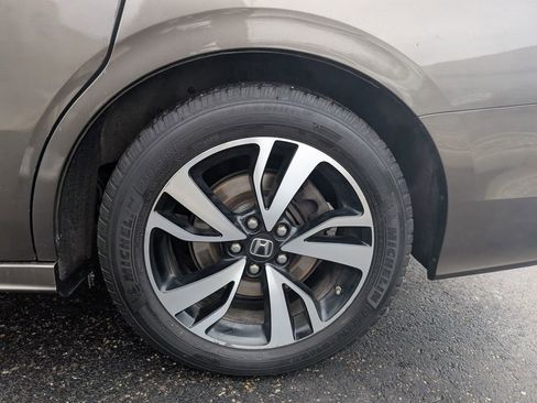 Used 2018 Honda Odyssey Elite image 21