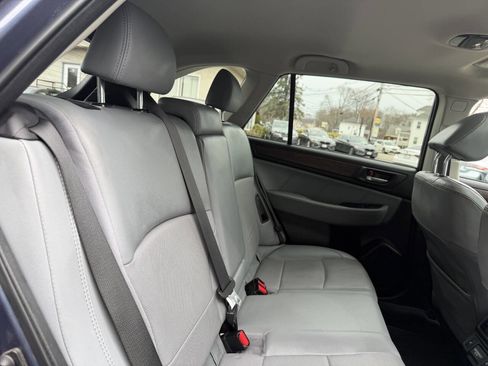 Used 2018 Subaru Outback 2.5i Limited image 29