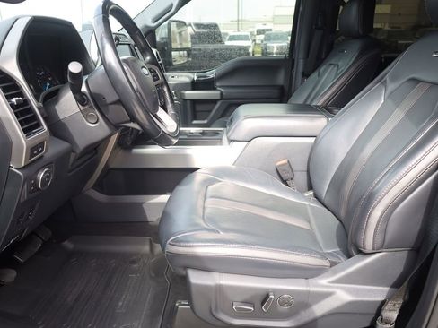 Used 2022 Ford F350 Platinum w/ Tremor Off-Road Package AWD/4WD image 11