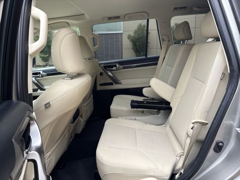 Certified 2023 Lexus GX 460 Premium AWD/4WD image 31