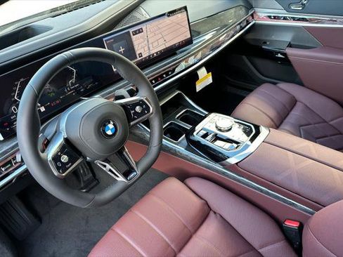 New 2026 BMW 740i xDrive image 9