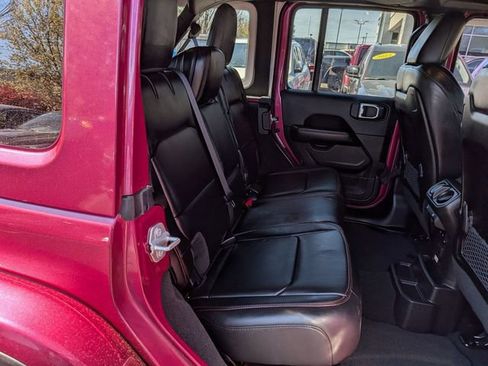 Used 2024 Jeep Wrangler Unlimited Rubicon AWD/4WD image 30