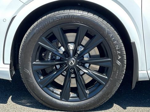 Used 2023 Lexus RX 500h F Sport w/ Cold Area Package AWD/4WD image 32