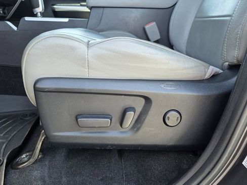 Used 2017 Toyota Tundra Limited w/ Limited Premium Package image 13