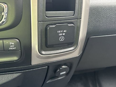 Used 2017 RAM 2500 Big Horn image 23