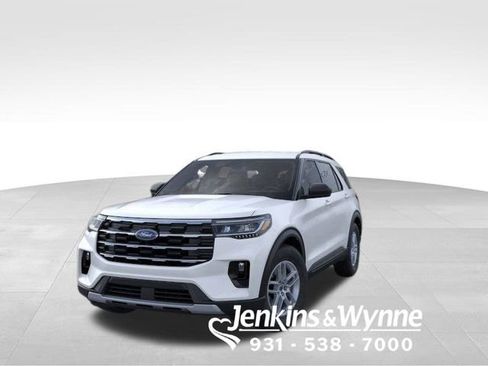 New 2026 Ford Explorer Active w/ Active Comfort Package image 2