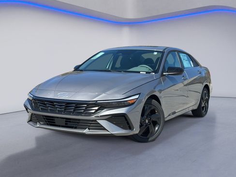 New 2026 Hyundai Elantra SEL Sport image 2