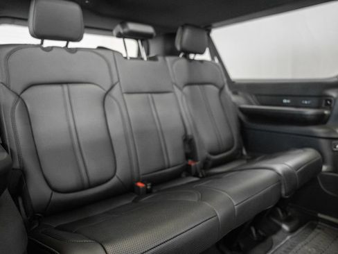 New 2026 Jeep Grand Wagoneer L Limited AWD/4WD image 34
