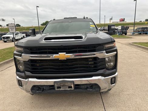 Used 2024 Chevrolet Silverado 3500 LT w/ Texas Edition image 2