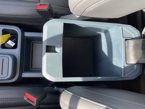 New 2025 Ford Maverick Lariat w/ Black Appearance Package image 30