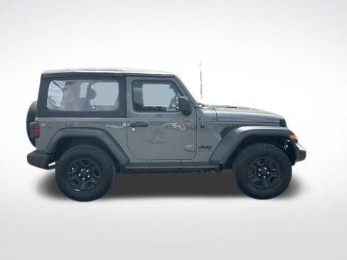 Used 2023 Jeep Wrangler Sport AWD/4WD image 16