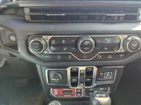 Used 2024 Jeep Wrangler Unlimited Rubicon w/ Technology Group AWD/4WD image 20